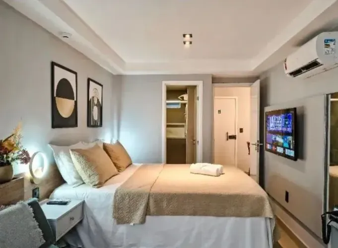 Flat à Venda 28 m² | Porteira Fechada | A apenas 50 metros da Praia | Rentabilidade Compro