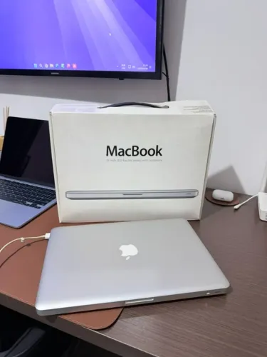 MacBook Aluminum 2008 8gb RAM 240gb SSD