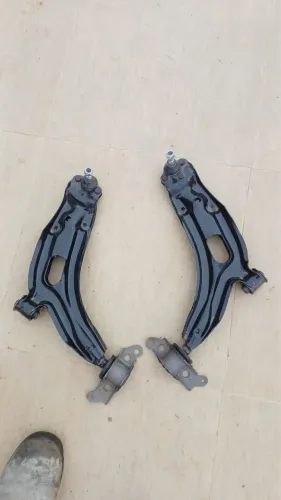 Par de bandejas dianteiras originais Fiat palio/siena 97