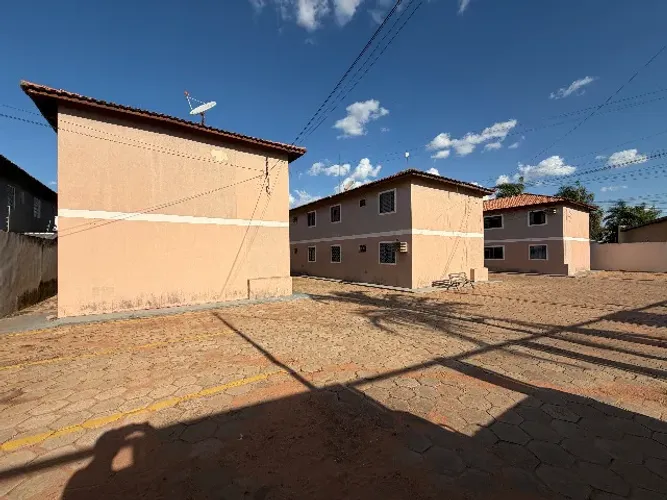 Apartamento Térreo 2 Quartos | Jardim Itatiaia | Condomínio Fechado