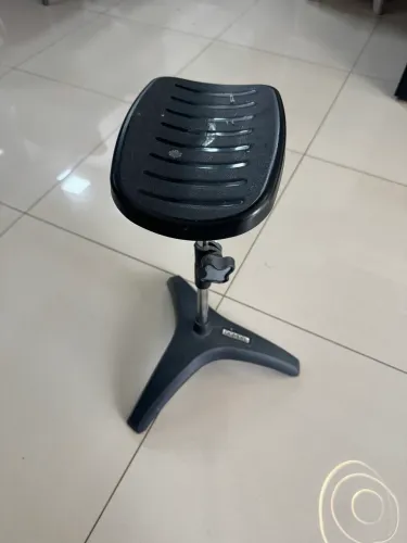 Descansador de Pé, tripé Dompel