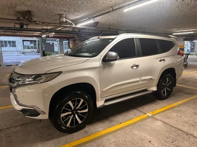 Mitsubishi Pajero Sport HPE 2.4 4X4 Diesel Aut. 2020