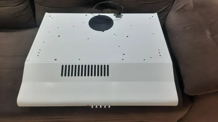 Exaustor/depurador Eletrolux 60cm  em ótimo estado só  R$ 120,00. Não faço entrega!