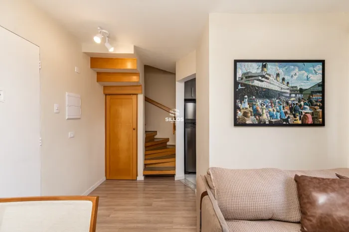 Apartamento à venda com 2 quartos no Cristo Rei em Curitiba