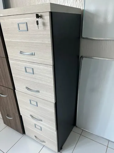 Arquivo de Escritório Vertical com 4 Gavetas