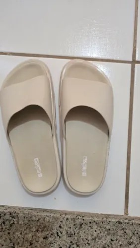 linda melissa beach slide bold