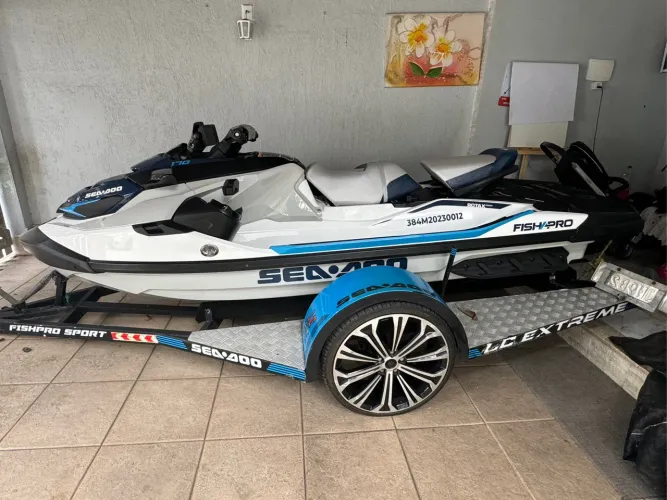 Jet Ski Fish Pro