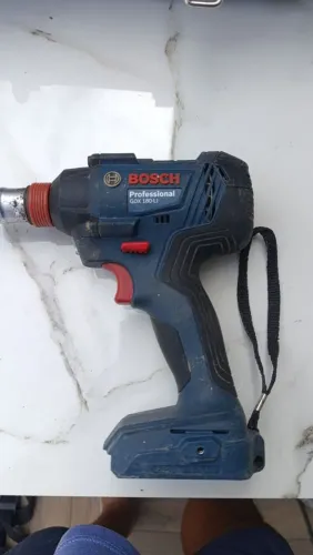 Chave impacto Bosch 18v parafusadeira impacto potente pouco uso
