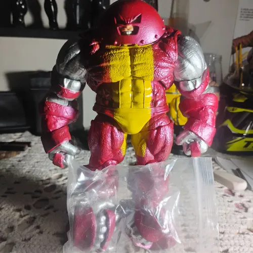 BONECO JUGUENALT COLOSSO 