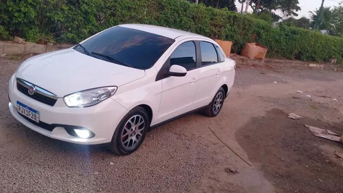 Fiat Grand Siena Attrac. 1.4 EVO F.flex 8V 2016
