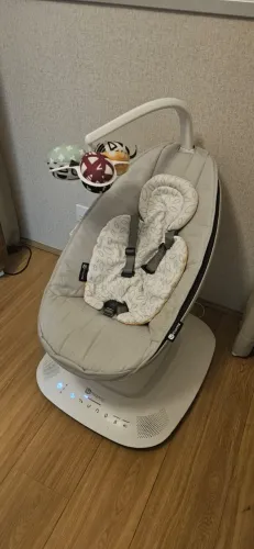 Cadeira de Descanso Eletrônica MamaRoo 4Moms - Ótimo Estado!