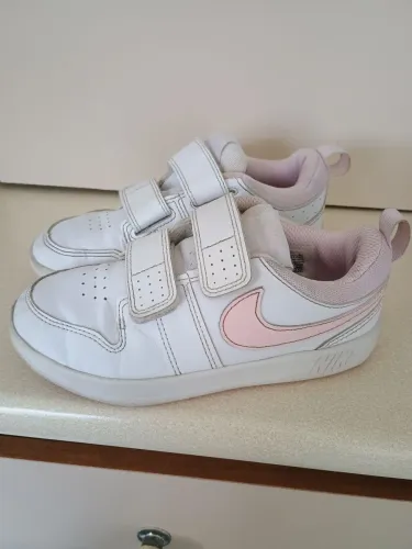 Tênis Nike infantil semi novo 