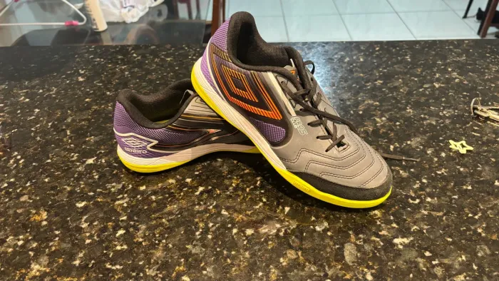 Chuteira Umbro Pro 5 Original Seminova, Usada Apenas 1 Vez | Tam. 40/41