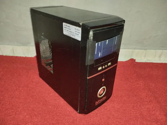 PC Desktop com placa de vídeo e 16Gb ram