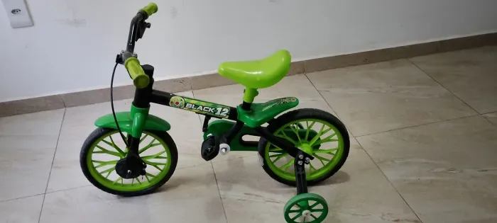 Bicicleta Infantil Black 12 Aro 12 com Rodinhas - Excelente Estado!