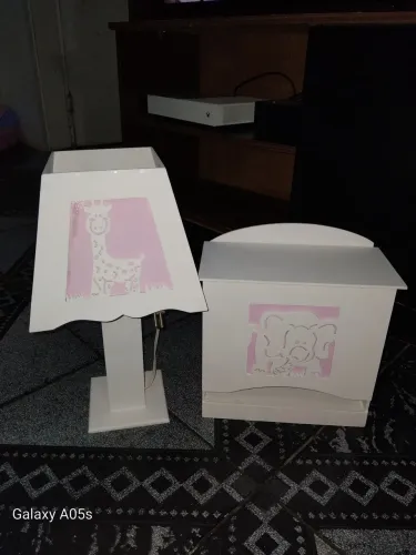Porta fraldas e abaju em MDF