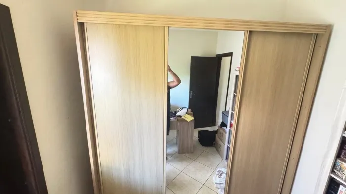 GUARDA ROUPAS - OPORTUNIDADE