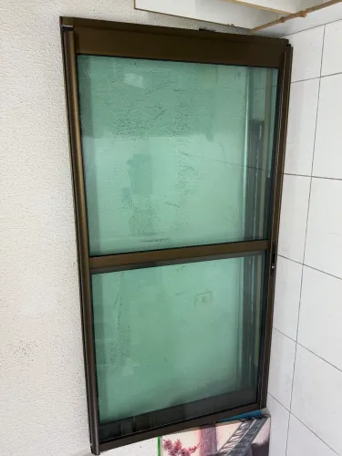 Porta de vidro com alumínio bronze tamanho 2,20 X 2,10
