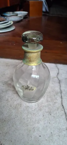 Perfumeiro de vidro antigo