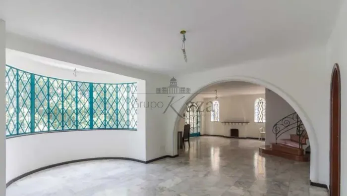 Casa Comercial - Pacaembu - 4 Dormitórios - 330m²
