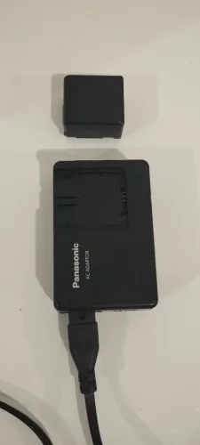 Carregador e bateria filmadora Panasonic. Sdr h80.
