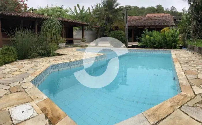 Casa de 739 m² na Caminho do Açude - Vila Progresso - Niterói - RJ, à venda por R$ 950.000