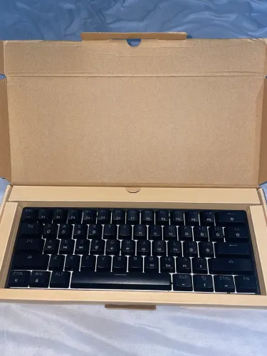 Teclado Mecânico Gamer 60% GK61