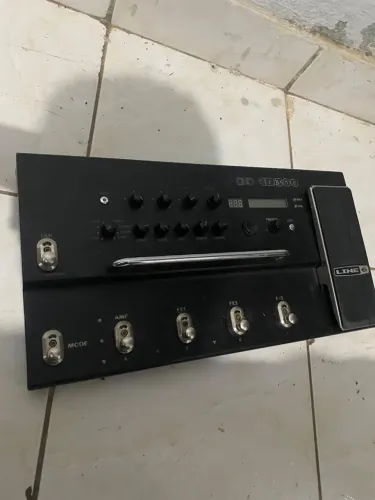 Pedaleira Line6 Pod HD300 -Semi nova