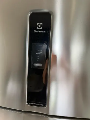 Geladeira inverter electolux 390L