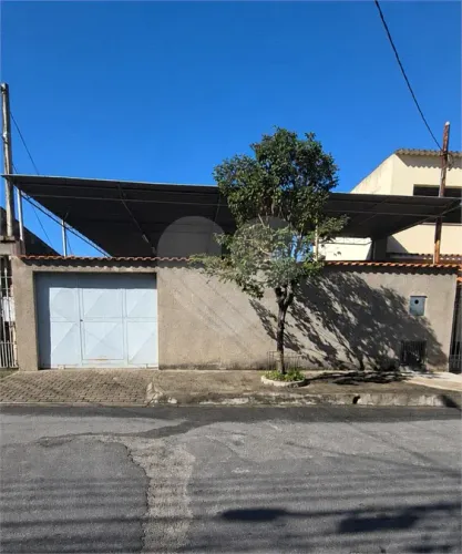Galpão à venda em São luís - RJ