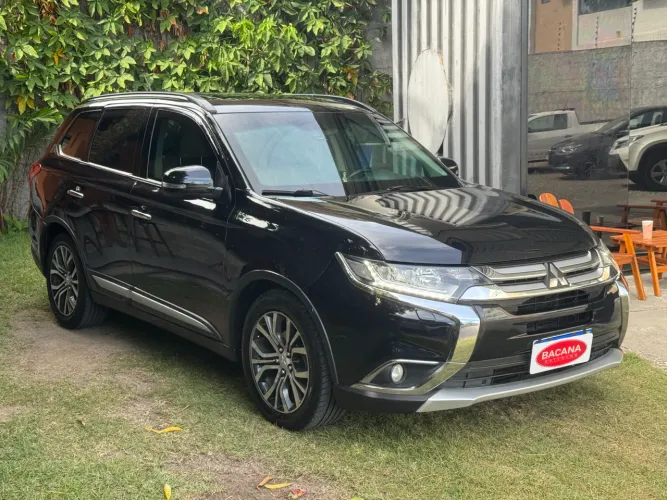 Mitsubishi Outlander 2.2 165cv Diesel Aut. 2016
