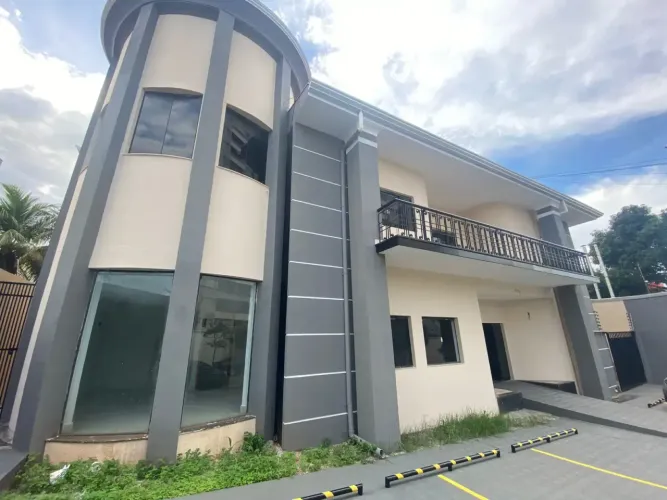 Casa Comercial à Venda/Locação  Bosque da Saúde, Cuiabá codigo: 323860