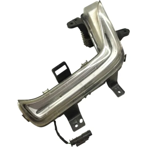 Farol Milha Diurno Esquerdo Gm Tracker 2020 2021 2022 2023 Transparente