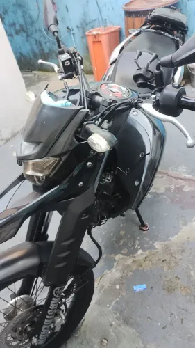 Vendo Lander único dono quindão oxi painel blecaute rodagem alumínio Mônaco.. tudo em dia.