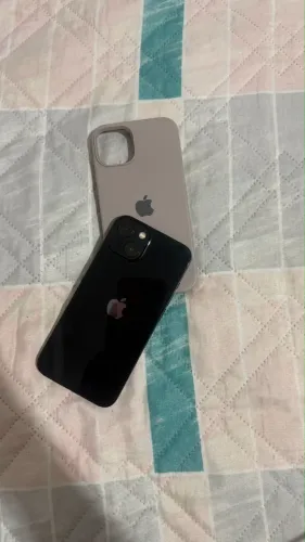 IPHONE 13 256GB - (MEIA NOITE) - 76%