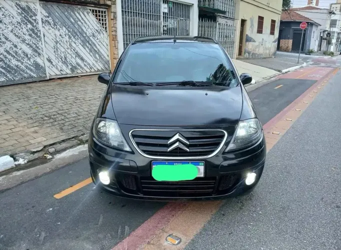 Citroen C3 GLX 1.4/ GLX Sonora 1.4 Flex 8V 5P 2012
