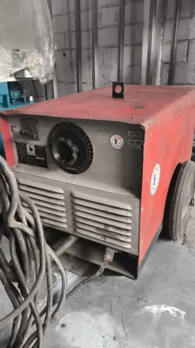 Máquina de Solda Bambozzi 400A Trifásica - Industrial Pesada - Oportunidade