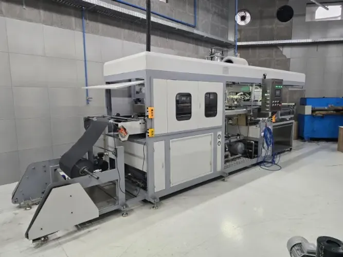 FÁBRICA COMPLETA DE VACUUM FORMING EM OPERAÇÃO - RJ