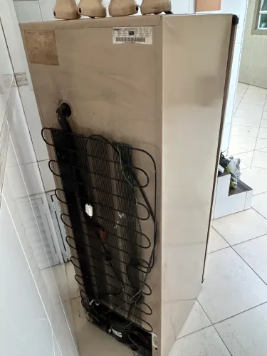 Geladeira cônsul 229 litros 220 volts