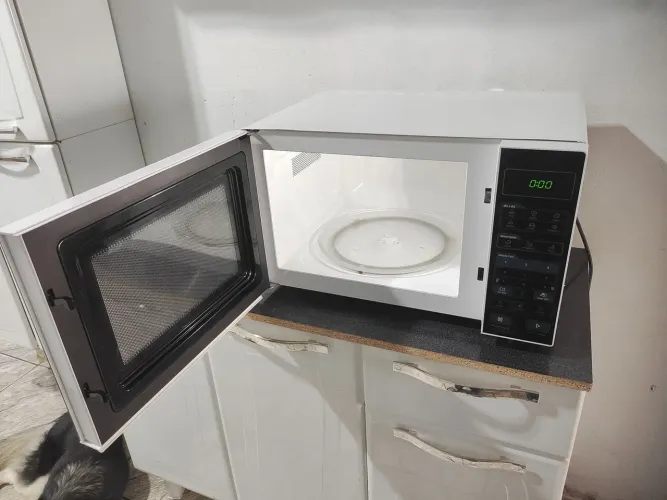 Microondas Midea 35 Litros