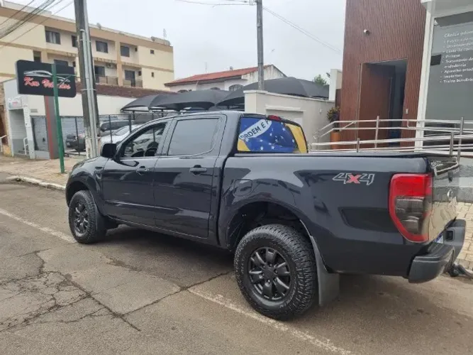 Ford Ranger XLS 2.2 4X4 CD Diesel Mec. 2015