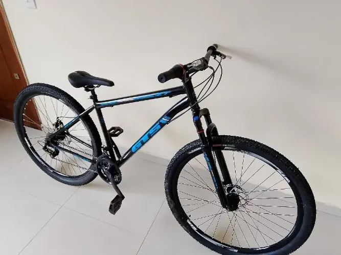 Bicicleta GTS ZT ARO 29 aco com suspensão 21v freio a disco leia descrição 