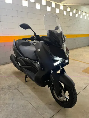 Xmax 250 preta