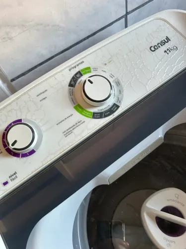 Máquina de lavar Consul 11kg em perfeito estado, painel ainda com plástico!
