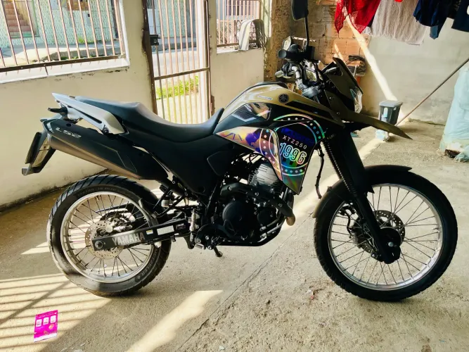 Vende-se XTZ lander 250cc único dono