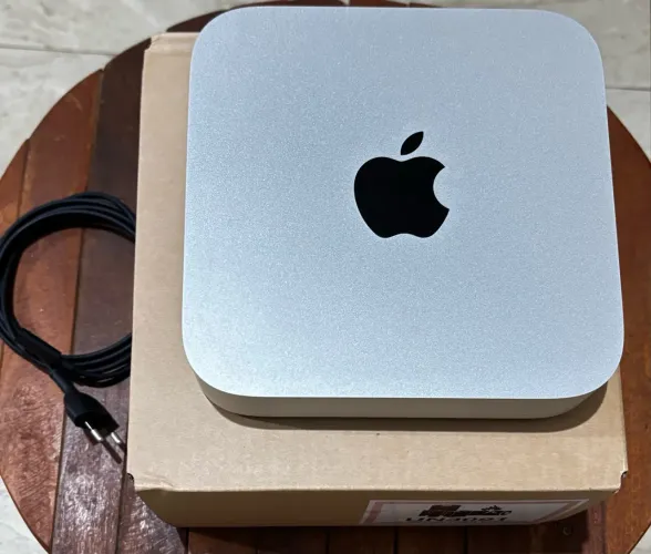 Mac Mini A2348 M1