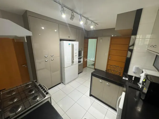 Espaçoso Apartamento 3 Qts (1 Suíte) Edificio Monet Alto Padrão no Laranjal