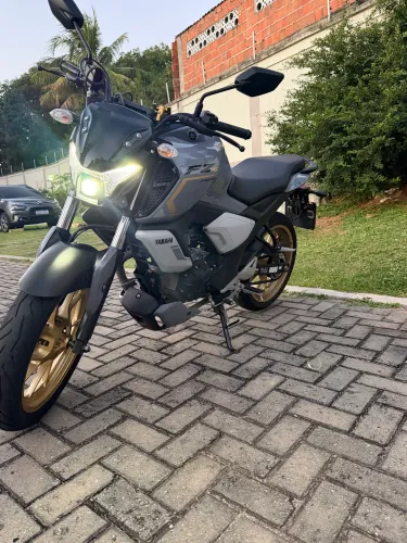 Yamaha FZ 15