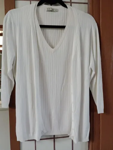 Cardigã conjunto blusa +casaco