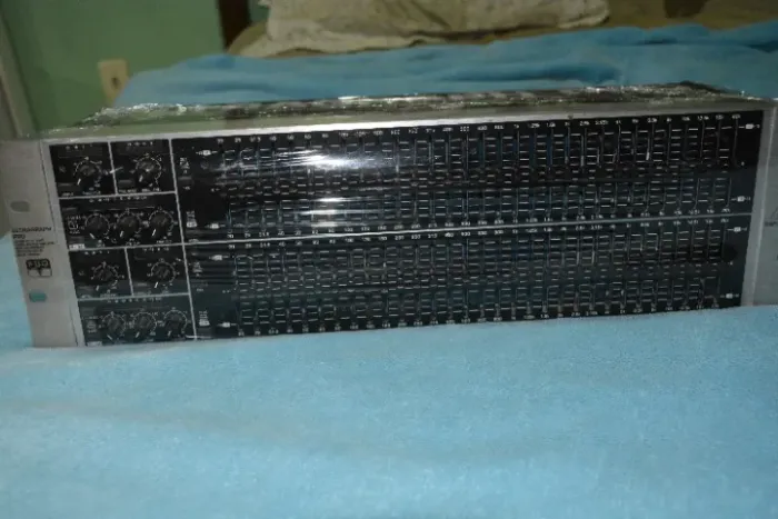 Equalizador bheringuer fbq 6000